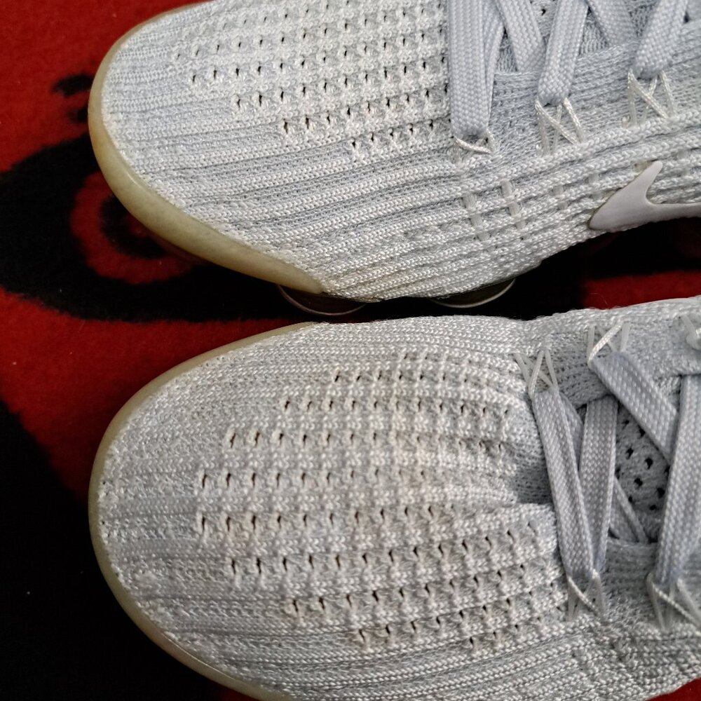 %Size 6.5 Nike Air Vapormax Flyknit 3 “Pure Platinum” (AJ6910-100) Women / A 24 - Picture 8 of 13